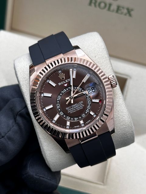 Rolex Sky-Dweller 326235 Image 7